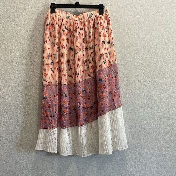 Laia Anthropologie Floral Tiered Asymmetrical Lined Midi Skirt Size Medium - Picture 5 of 9